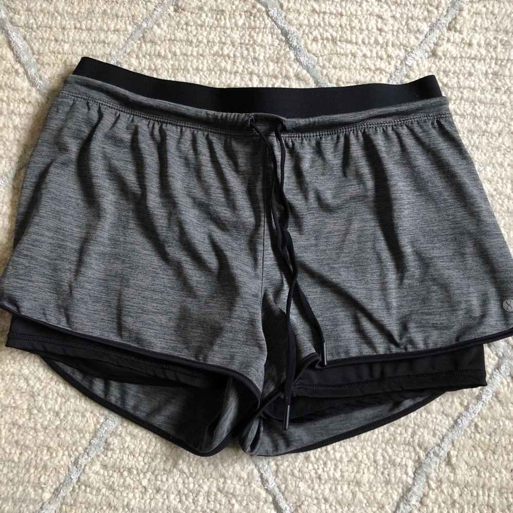 Running shorts